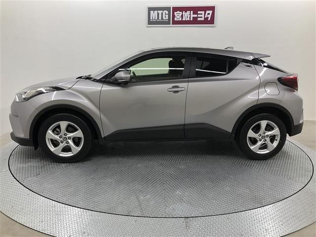 Ｃ－ＨＲ Ｓ－Ｔ　ＬＥＤパッケージ　衝突被害軽減システム　４ＷＤ　ナビ＆ＴＶ　バックカメラ　ＥＴＣ　アルミホイール　オートクルーズコントロール　ＬＥＤヘッドランプ　ワンオーナー（4枚目）