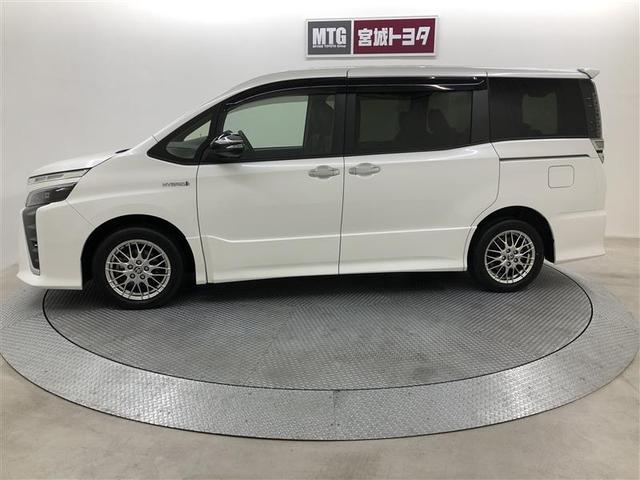 ヴォクシー ハイブリッドZS 煌II 衝突被害軽減システム ナビ&TV フルエアロ 後席モニター バックカメラ ETC アルミホイール 両側電動スライド 乗車定員7人 ハイブリッド オートクルーズコントロール LEDヘッドランプ 寒冷地(4枚目)