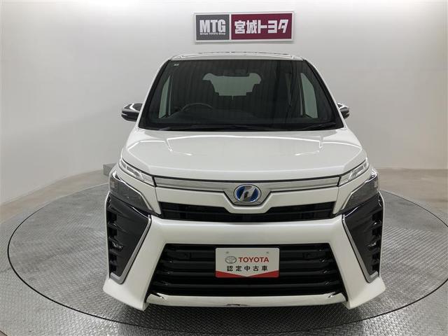 ヴォクシー ハイブリッドZS 煌II 衝突被害軽減システム ナビ&TV フルエアロ 後席モニター バックカメラ ETC アルミホイール 両側電動スライド 乗車定員7人 ハイブリッド オートクルーズコントロール LEDヘッドランプ 寒冷地(9枚目)