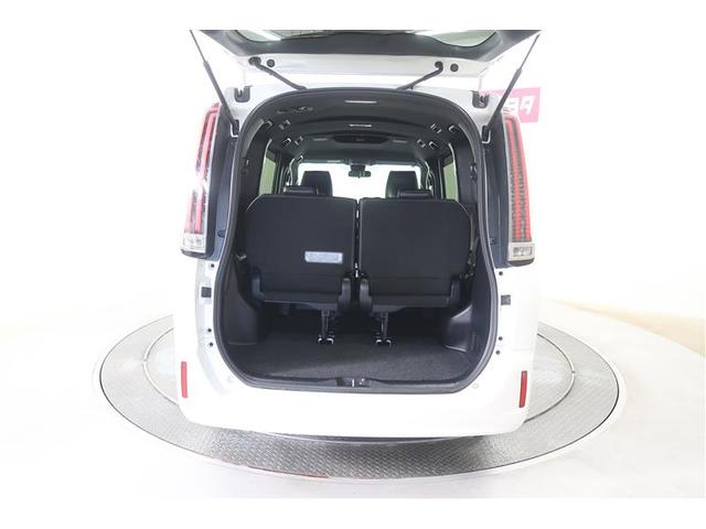 エスクァイア Ｇｉ　衝突被害軽減システム　４ＷＤ　ナビ＆ＴＶ　バックカメラ　ＥＴＣ　アルミホイール　両側電動スライド　乗車定員７人　オートクルーズコントロール　ＬＥＤヘッドランプ　ワンオーナー（31枚目）