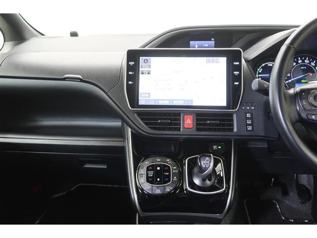 ヴォクシー ハイブリッドＺＳ　煌ＩＩＩ　衝突被害軽減システム　ナビ＆ＴＶ　フルエアロ　後席モニター　バックカメラ　ＥＴＣ　アルミホイール　両側電動スライド　乗車定員７人　ハイブリッド　オートクルーズコントロール　ＬＥＤヘッドランプ（17枚目）