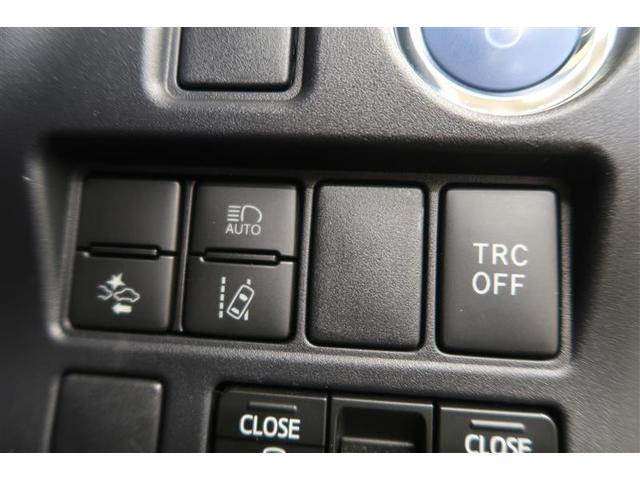 ヴォクシー ハイブリッドＺＳ　煌ＩＩＩ　衝突被害軽減システム　ナビ＆ＴＶ　フルエアロ　後席モニター　バックカメラ　ＥＴＣ　アルミホイール　両側電動スライド　乗車定員７人　ハイブリッド　オートクルーズコントロール　ＬＥＤヘッドランプ（28枚目）