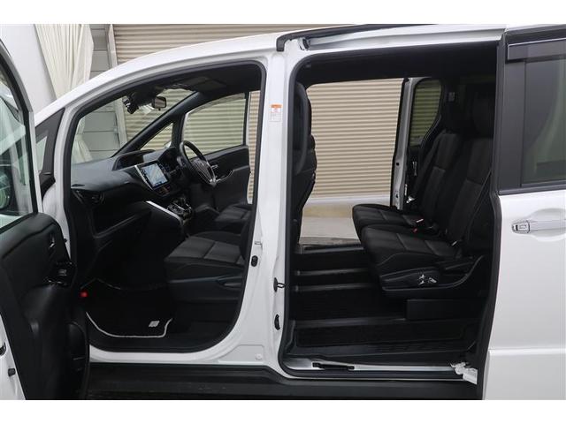 ヴォクシー ハイブリッドＺＳ　煌ＩＩ　衝突被害軽減システム　ナビ＆ＴＶ　フルエアロ　後席モニター　バックカメラ　ＥＴＣ　アルミホイール　両側電動スライド　乗車定員７人　ハイブリッド　オートクルーズコントロール　ＬＥＤヘッドランプ（13枚目）