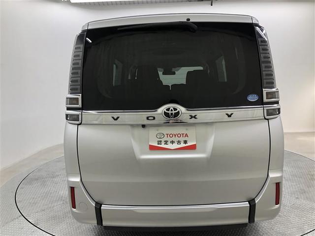 ヴォクシー クルマイスシヨウスロープタ　衝突被害軽減システム　ナビ＆ＴＶ　バックカメラ　ＥＴＣ　両側電動スライド　乗車定員７人　オートクルーズコントロール　ＬＥＤヘッドランプ　ワンオーナー（10枚目）