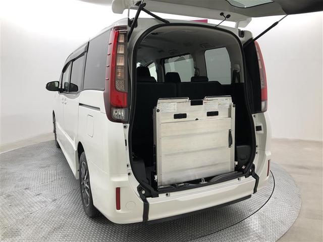 ノア Ｓｉ　クルマイスシヨウシャ　スロー　ナビ＆ＴＶ　後席モニター　バックカメラ　アルミホイール　乗車定員８人　ＬＥＤヘッドランプ　ワンオーナー　寒冷地（12枚目）