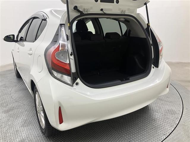 アクア Ｇ　衝突被害軽減システム　ナビ＆ＴＶ　バックカメラ　ＥＴＣ　アルミホイール　ハイブリッド　オートクルーズコントロール　ＬＥＤヘッドランプ　ワンオーナー（10枚目）