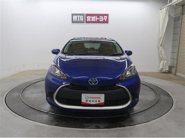 アクア Ｇ　衝突被害軽減システム　バックカメラ　ＥＴＣ　ハイブリッド　オートクルーズコントロール　ＬＥＤヘッドランプ　１００Ｖ電源　ワンオーナー（12枚目）