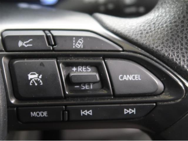 アクア Ｘ　衝突被害軽減システム　バックカメラ　ＥＴＣ　ハイブリッド　オートクルーズコントロール　ＬＥＤヘッドランプ　１００Ｖ電源　ワンオーナー（4枚目）