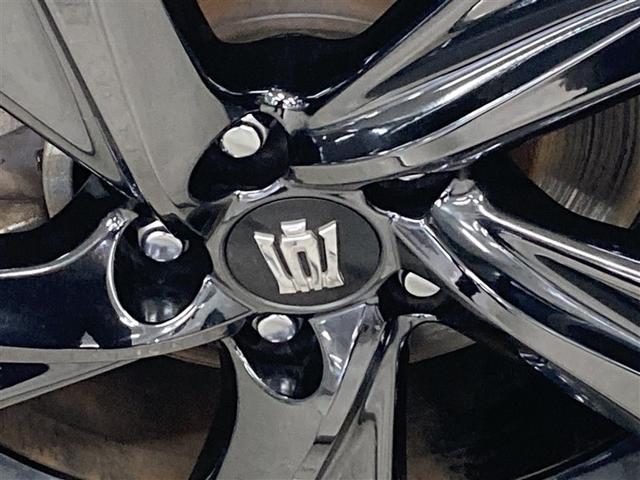 クラウンハイブリッド ＲＳ　Ｆｏｕｒ　リミテッド　４ＷＤ　メモリーナビ　ＤＶＤ再生　ミュージックプレイヤー接続可　バックカメラ　衝突被害軽減システム　ＥＴＣ　ＬＥＤヘッドランプ（17枚目）