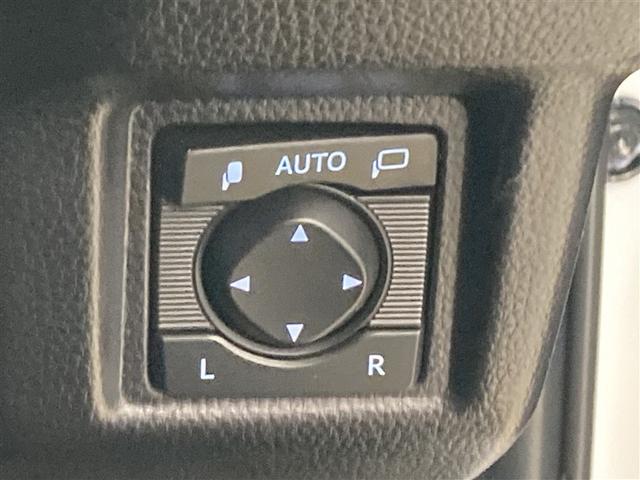クラウンハイブリッド ＲＳ　Ｆｏｕｒ　リミテッド　４ＷＤ　メモリーナビ　ＤＶＤ再生　ミュージックプレイヤー接続可　バックカメラ　衝突被害軽減システム　ＥＴＣ　ＬＥＤヘッドランプ（30枚目）