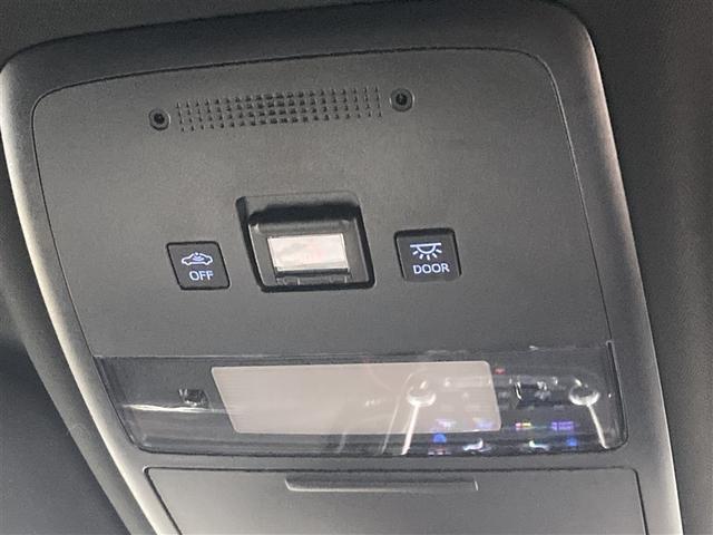 クラウンハイブリッド ＲＳ　Ｆｏｕｒ　リミテッド　４ＷＤ　メモリーナビ　ＤＶＤ再生　ミュージックプレイヤー接続可　バックカメラ　衝突被害軽減システム　ＥＴＣ　ＬＥＤヘッドランプ（39枚目）