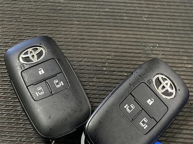 ルーミー カスタムＧ　フルセグ　メモリーナビ　ＤＶＤ再生　バックカメラ　衝突被害軽減システム　ＥＴＣ　両側電動スライド　ＬＥＤヘッドランプ　アイドリングストップ（38枚目）