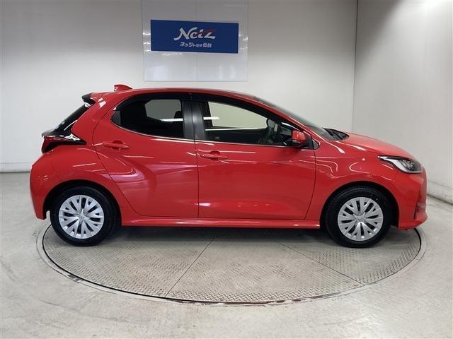 ヤリス ハイブリッドＺ　ミュージックプレイヤー接続可　バックカメラ　衝突被害軽減システム　ＥＴＣ　ドラレコ　ＬＥＤヘッドランプ　ハイブリッド　オートクルーズコントロール　スマートキー　運・助・サイドエアバッグ　横滑り防止（9枚目）