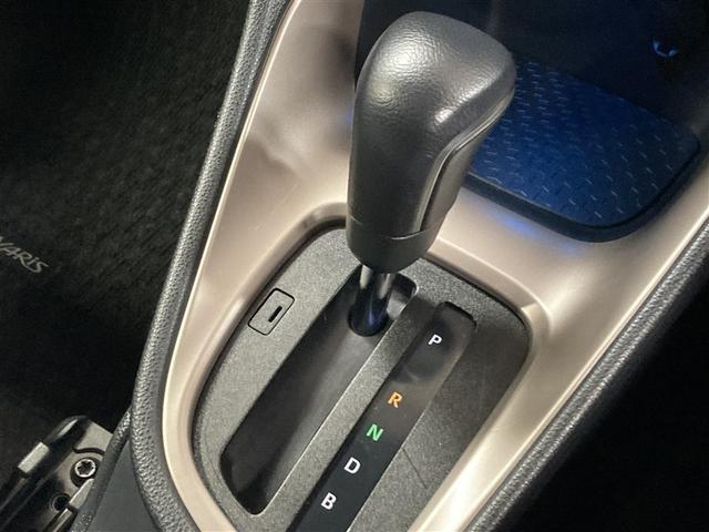 ヤリス ハイブリッドＺ　ミュージックプレイヤー接続可　バックカメラ　衝突被害軽減システム　ＥＴＣ　ドラレコ　ＬＥＤヘッドランプ　ハイブリッド　オートクルーズコントロール　スマートキー　運・助・サイドエアバッグ　横滑り防止（28枚目）