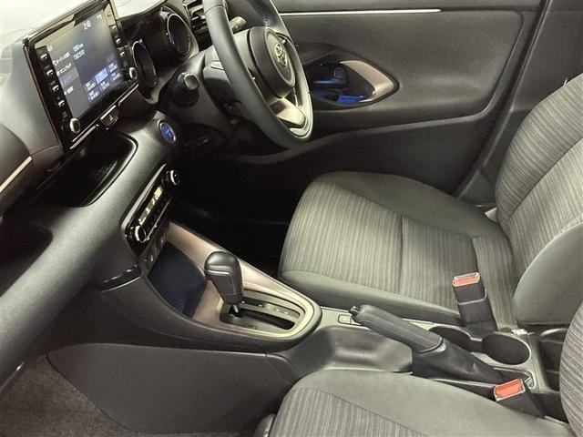 ヤリス ハイブリッドＺ　ミュージックプレイヤー接続可　バックカメラ　衝突被害軽減システム　ＥＴＣ　ドラレコ　ＬＥＤヘッドランプ　ハイブリッド　オートクルーズコントロール　スマートキー　運・助・サイドエアバッグ　横滑り防止（36枚目）