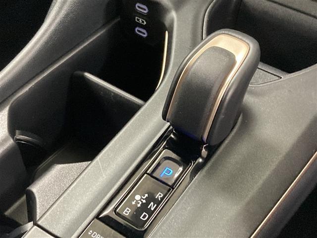 クラウンクロスオーバー Gレザーパッケージ 4WD メモリーナビ ミュージックプレイヤー接続可 バックカメラ 衝突被害軽減システム ETC ドラレコ LEDヘッドランプ(25枚目)