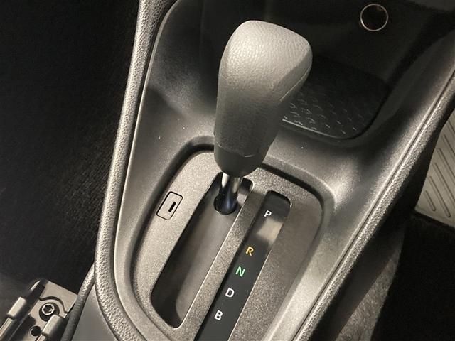 ヤリス ハイブリッドX メモリーナビ DVD再生 ミュージックプレイヤー接続可 バックカメラ 衝突被害軽減システム ワンオーナー(29枚目)