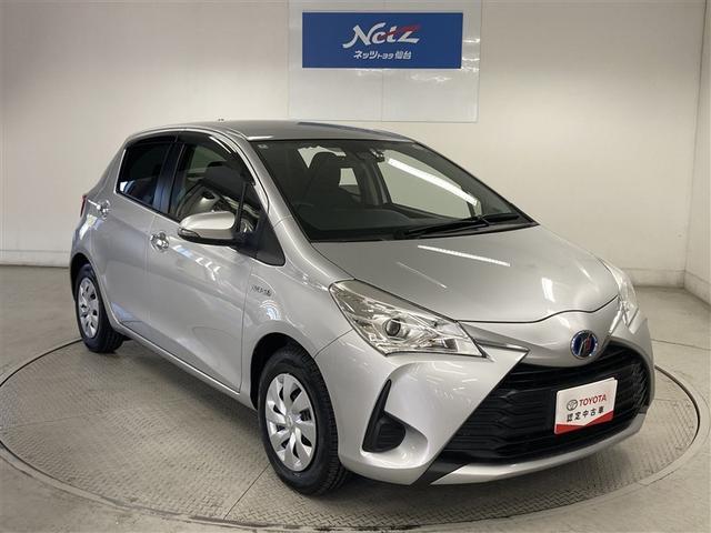 ヴィッツ ハイブリッドＦ　セーフティーエディション　フルセグ　メモリーナビ　ＤＶＤ再生　バックカメラ　衝突被害軽減システム　ＥＴＣ　ドラレコ（10枚目）