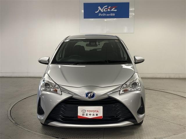 ヴィッツ ハイブリッドＦ　セーフティーエディション　フルセグ　メモリーナビ　ＤＶＤ再生　バックカメラ　衝突被害軽減システム　ＥＴＣ　ドラレコ（11枚目）