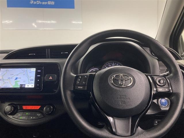 ヴィッツ ハイブリッドＦ　セーフティーエディション　フルセグ　メモリーナビ　ＤＶＤ再生　バックカメラ　衝突被害軽減システム　ＥＴＣ　ドラレコ（18枚目）