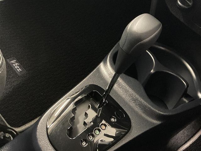 ヴィッツ ハイブリッドＦ　セーフティーエディション　フルセグ　メモリーナビ　ＤＶＤ再生　バックカメラ　衝突被害軽減システム　ＥＴＣ　ドラレコ（28枚目）