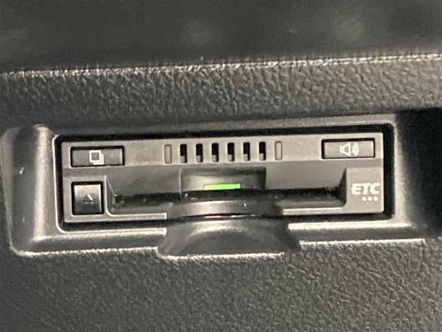 ヴィッツ ハイブリッドＦ　セーフティーエディション　フルセグ　メモリーナビ　ＤＶＤ再生　バックカメラ　衝突被害軽減システム　ＥＴＣ　ドラレコ（32枚目）