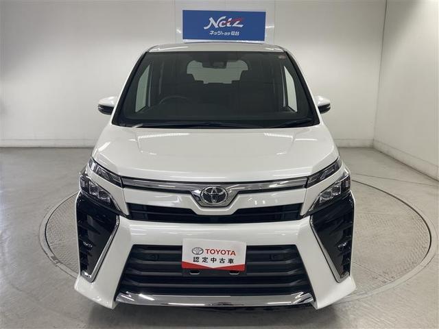 ヴォクシー ZS フルセグ メモリーナビ DVD再生 バックカメラ 衝突被害軽減システム 電動スライドドア LEDヘッドランプ ウオークスルー 乗車定員8人 3列シート ワンオーナー アイドリングストップ(11枚目)