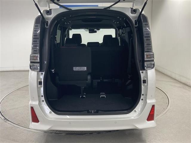 ヴォクシー ZS フルセグ メモリーナビ DVD再生 バックカメラ 衝突被害軽減システム 電動スライドドア LEDヘッドランプ ウオークスルー 乗車定員8人 3列シート ワンオーナー アイドリングストップ(13枚目)