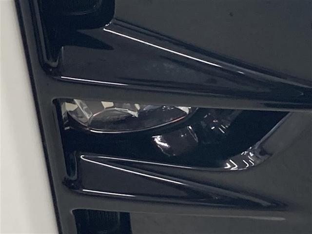 ヴォクシー ZS フルセグ メモリーナビ DVD再生 バックカメラ 衝突被害軽減システム 電動スライドドア LEDヘッドランプ ウオークスルー 乗車定員8人 3列シート ワンオーナー アイドリングストップ(15枚目)