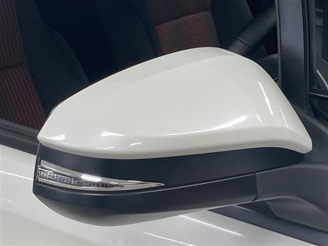 ヴォクシー ZS フルセグ メモリーナビ DVD再生 バックカメラ 衝突被害軽減システム 電動スライドドア LEDヘッドランプ ウオークスルー 乗車定員8人 3列シート ワンオーナー アイドリングストップ(16枚目)