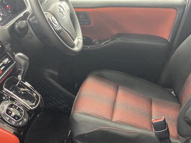 ヴォクシー ZS フルセグ メモリーナビ DVD再生 バックカメラ 衝突被害軽減システム 電動スライドドア LEDヘッドランプ ウオークスルー 乗車定員8人 3列シート ワンオーナー アイドリングストップ(36枚目)