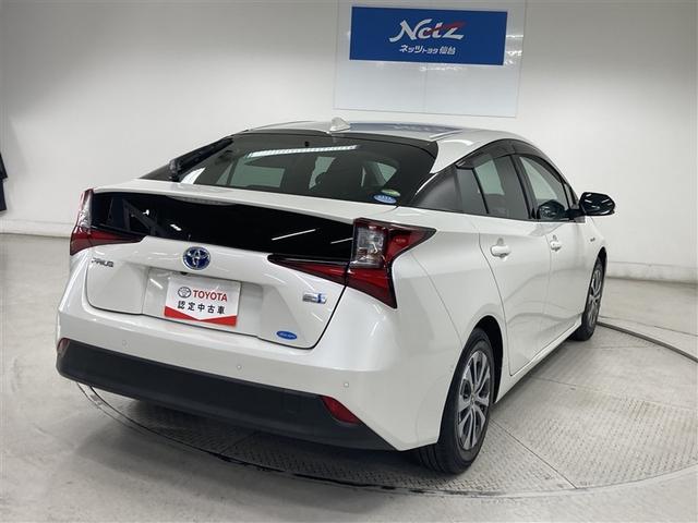 プリウス Ａ　フルセグ　メモリーナビ　ＤＶＤ再生　バックカメラ　衝突被害軽減システム　ＥＴＣ　ＬＥＤヘッドランプ　ワンオーナー（11枚目）