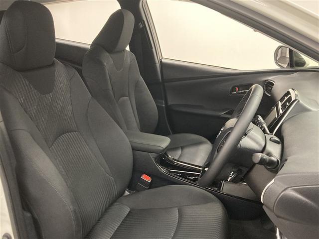 プリウス Ａ　フルセグ　メモリーナビ　ＤＶＤ再生　バックカメラ　衝突被害軽減システム　ＥＴＣ　ＬＥＤヘッドランプ　ワンオーナー（33枚目）