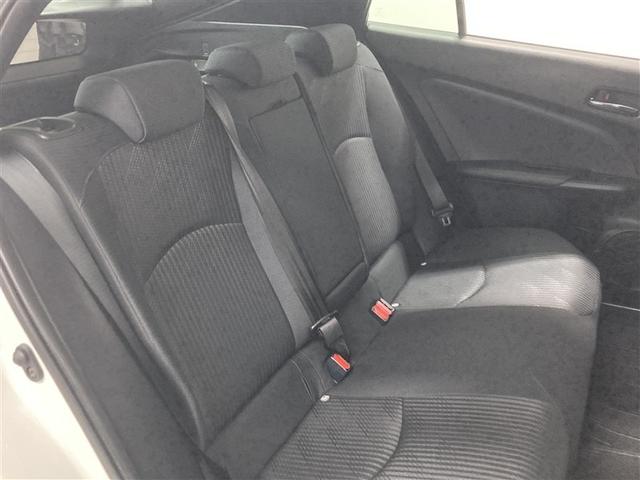 プリウス Ａ　フルセグ　メモリーナビ　ＤＶＤ再生　バックカメラ　衝突被害軽減システム　ＥＴＣ　ＬＥＤヘッドランプ　ワンオーナー（34枚目）