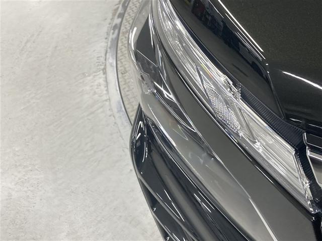 ヴォクシー ハイブリッドＺＳ　煌ＩＩＩ　フルセグ　メモリーナビ　ＤＶＤ再生　後席モニター　バックカメラ　衝突被害軽減システム　ＥＴＣ　ドラレコ　両側電動スライド　ＬＥＤヘッドランプ　乗車定員７人　３列シート（14枚目）