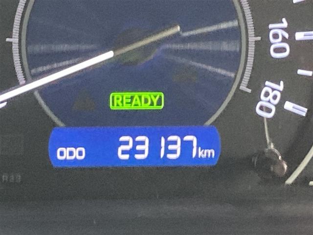 ヴォクシー ハイブリッドＺＳ　煌ＩＩＩ　フルセグ　メモリーナビ　ＤＶＤ再生　後席モニター　バックカメラ　衝突被害軽減システム　ＥＴＣ　ドラレコ　両側電動スライド　ＬＥＤヘッドランプ　乗車定員７人　３列シート（20枚目）