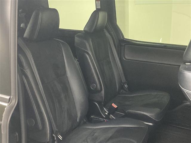 ヴォクシー ハイブリッドＺＳ　煌ＩＩＩ　フルセグ　メモリーナビ　ＤＶＤ再生　後席モニター　バックカメラ　衝突被害軽減システム　ＥＴＣ　ドラレコ　両側電動スライド　ＬＥＤヘッドランプ　乗車定員７人　３列シート（32枚目）