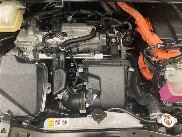 ヴォクシー ハイブリッドＺＳ　煌ＩＩＩ　フルセグ　メモリーナビ　ＤＶＤ再生　後席モニター　バックカメラ　衝突被害軽減システム　ＥＴＣ　ドラレコ　両側電動スライド　ＬＥＤヘッドランプ　乗車定員７人　３列シート（36枚目）