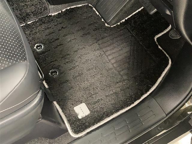 ヴォクシー ハイブリッドＺＳ　煌ＩＩＩ　フルセグ　メモリーナビ　ＤＶＤ再生　後席モニター　バックカメラ　衝突被害軽減システム　ＥＴＣ　ドラレコ　両側電動スライド　ＬＥＤヘッドランプ　乗車定員７人　３列シート（40枚目）