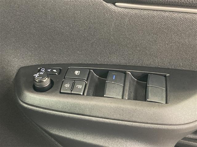 ヤリスクロス ハイブリッドＧ　メモリーナビ　ＤＶＤ再生　ミュージックプレイヤー接続可　バックカメラ　衝突被害軽減システム　ＥＴＣ　ワンオーナー（31枚目）