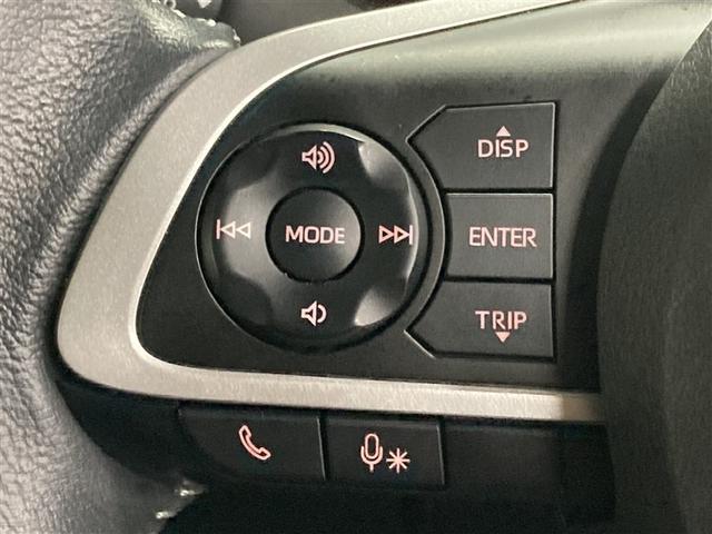 �I�[�f�B�I���삪�X�e�A�����O�����𗣂����A�^�]�ɏW�������܂܎茳�ő���ł��܂��B