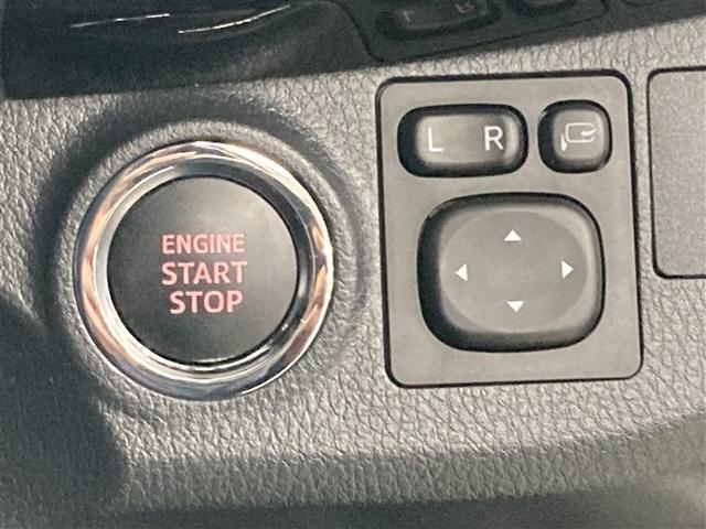 �X�}�[�g�L�[���g�т��Ă���΁A�u���[�L�𓥂݂Ȃ���X�C�b�`�����������ŃG���W�����n���o���܂��B