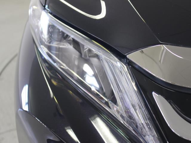 プレミアム 4WD メモリーナビ フルセグ スマートキー ETC バックモニター LED ワンオーナー フルエアロ パワーシート クルーズコントロール(5枚目)