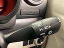 コンライト(オートライト)機能付き。周囲の明るさを感知して、ヘッドライトを自動でON・OFFするので、ヘッドライトの点灯忘れや消し忘れを防止できます。