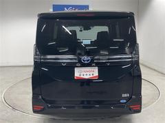 車内は家族みんなでゆったり乗れて驚くほど使いやすいです。 6