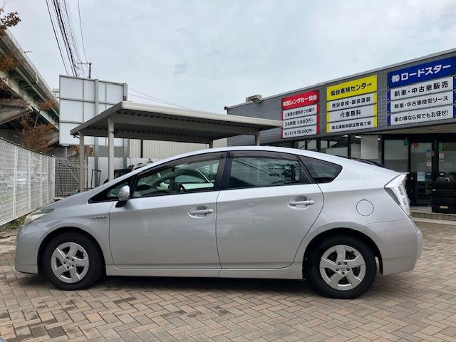 プリウス G 純正ナビ、TV、バックカメラ、ETC車載器、クルーズコントロール、キーレス、プッシュスタート、衝突安全ボディ、盗難防止システム(4枚目)