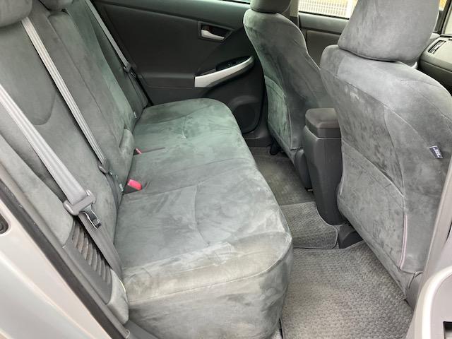 プリウス G 純正ナビ、TV、バックカメラ、ETC車載器、クルーズコントロール、キーレス、プッシュスタート、衝突安全ボディ、盗難防止システム(7枚目)