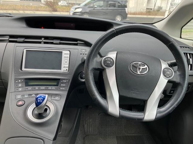 プリウス G 純正ナビ、TV、バックカメラ、ETC車載器、クルーズコントロール、キーレス、プッシュスタート、衝突安全ボディ、盗難防止システム(10枚目)