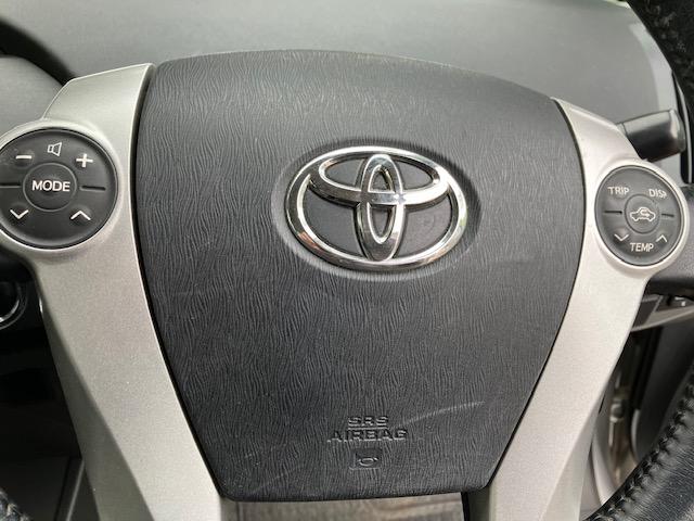 プリウス G 純正ナビ、TV、バックカメラ、ETC車載器、クルーズコントロール、キーレス、プッシュスタート、衝突安全ボディ、盗難防止システム(11枚目)