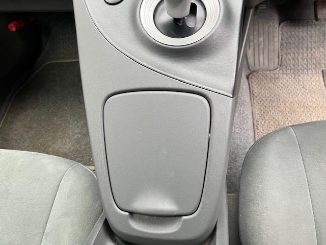 プリウス G 純正ナビ、TV、バックカメラ、ETC車載器、クルーズコントロール、キーレス、プッシュスタート、衝突安全ボディ、盗難防止システム(21枚目)